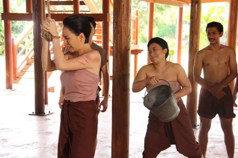 “ลาล่า” สะใจ บทด่าทอ ตบตี แอบเปรยผู้จัด . . . ขอเล่นเลิฟซีน