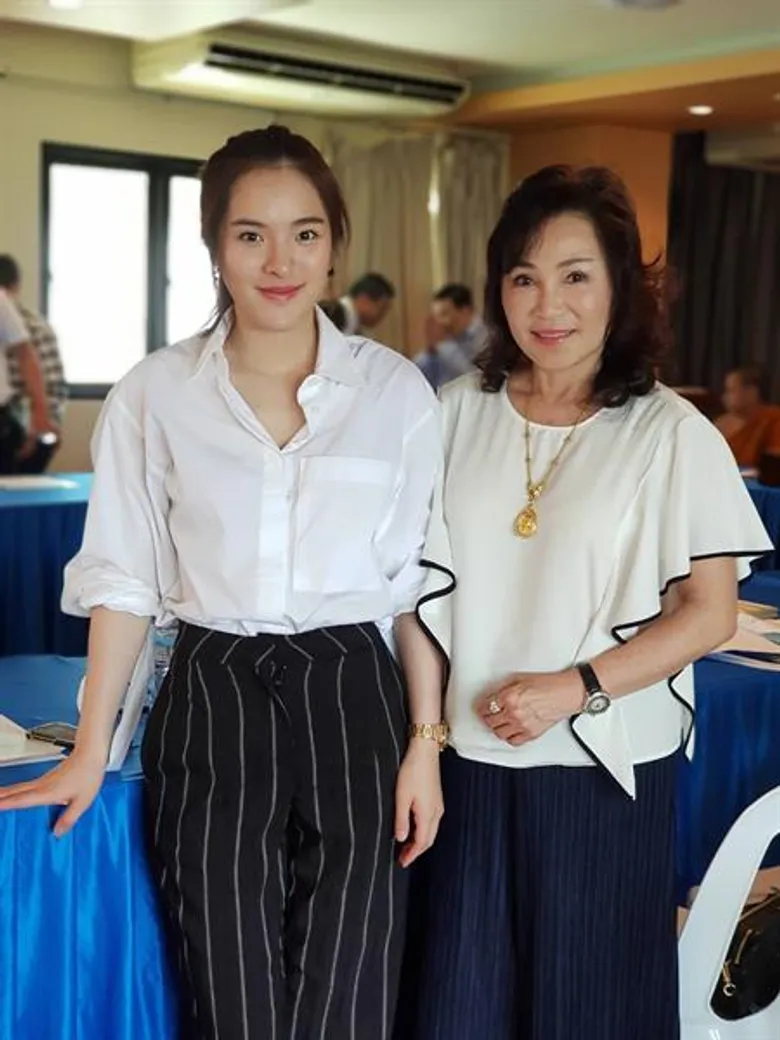 เอส-นุ้ย-ปันปัน-เอ้ แท๊กทีมทำความดี ร่วมโครงการ “จิตอาสาพัฒนาการเรียนรู้สามเณร"