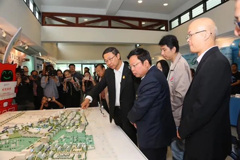 คณะสื่อมวลชนไทยและจีน เยี่ยมชม Digital Park Thailand จังหวัดชลบุรี