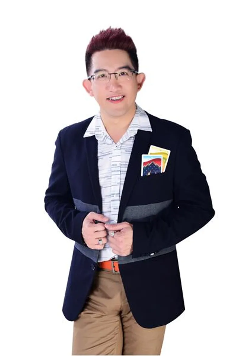 “อาจารย์คฑา-แมน การิน” ชวนนักพยากรณ์หน้าใหม่ร่วมชิงแชมป์ “ศึกชิงจ้าวหมอดู Neptune 2018”