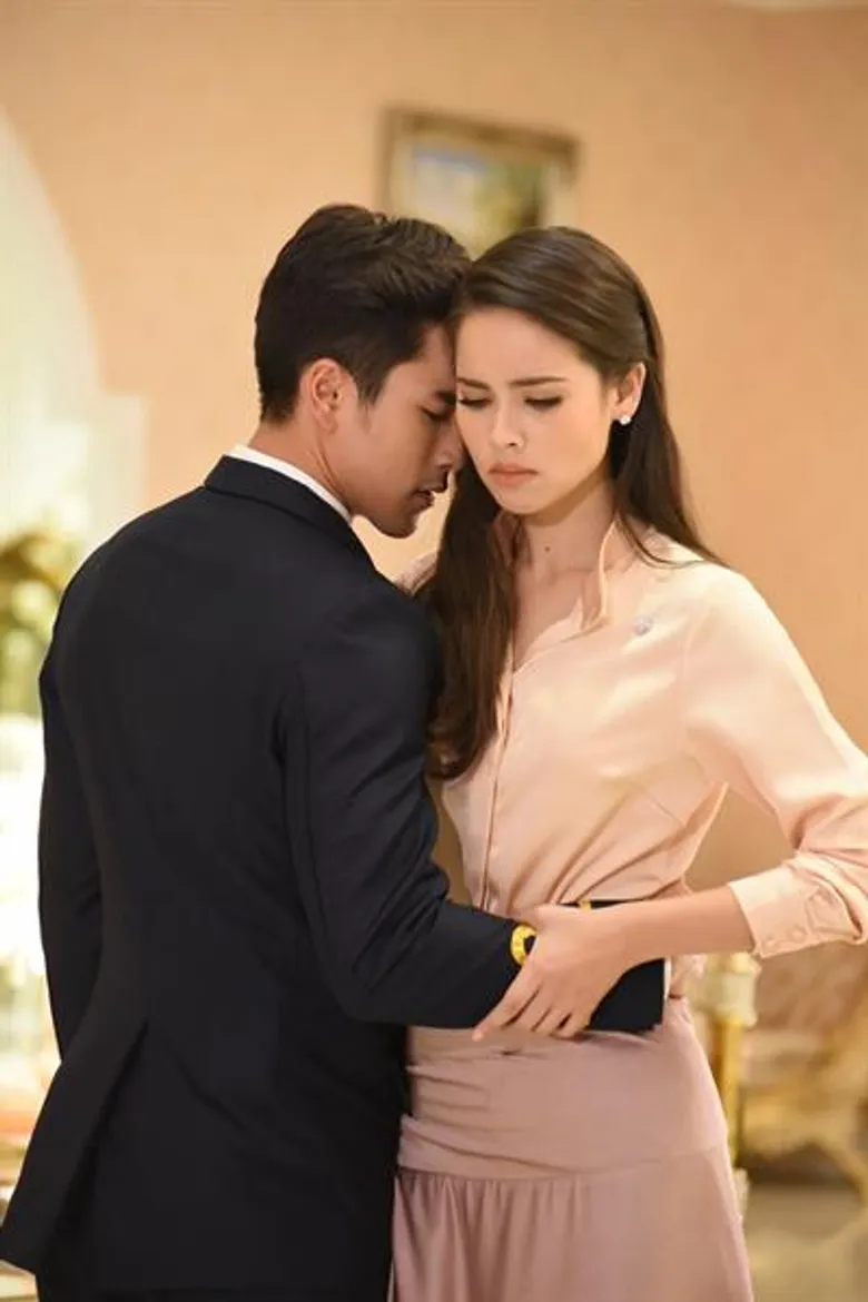 “แบร์รี่” กอดเว้าวอน “ญาญ่า” ขออยู่ปกป้อง ไม่ยอมกลับ