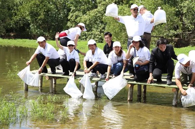 ท่าอากาศยานสุวรรณภูมิรวมพลังปลูกป่าคืนธรรมชาติให้ชุมชน