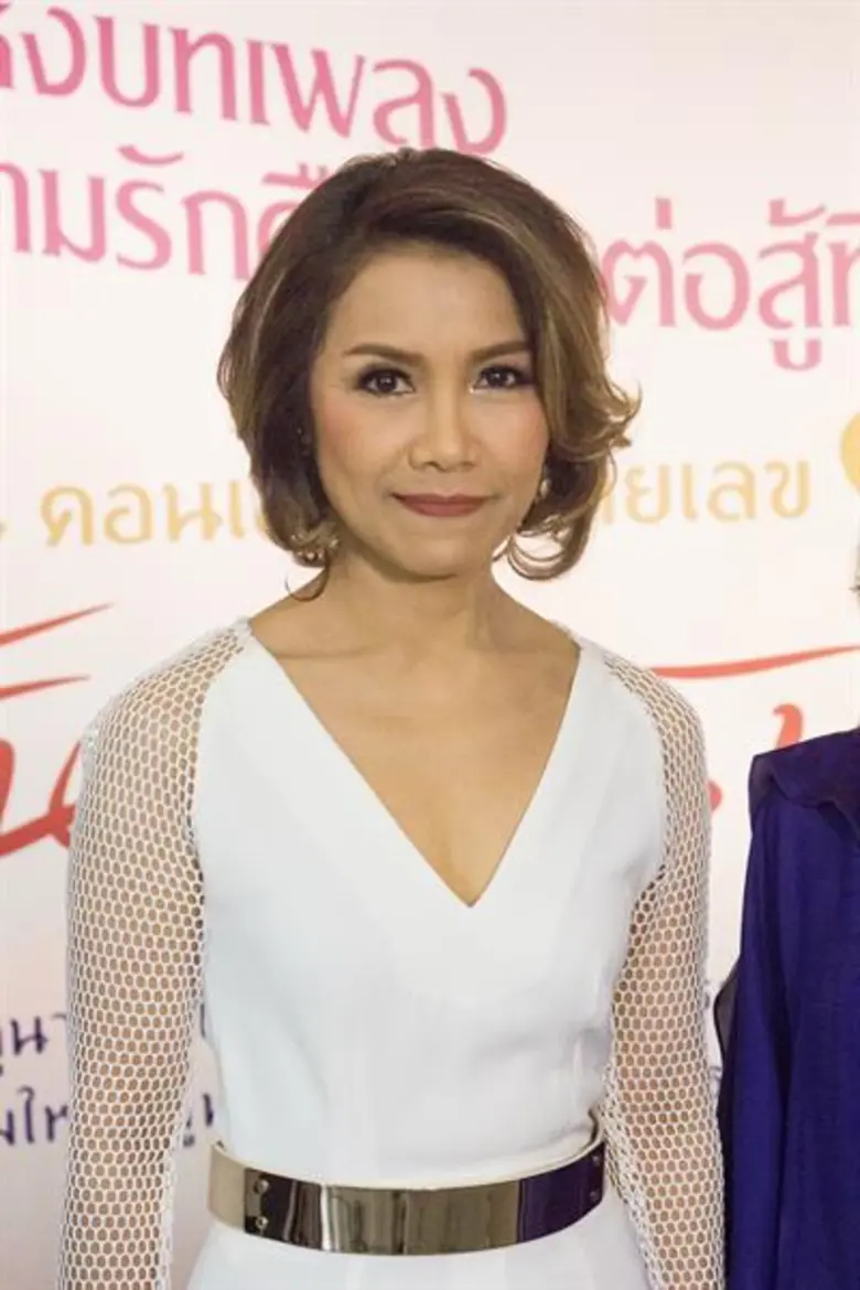'ปุ้ม สาวสาวสาว’ อิงกระแสละคร 'บุพเพสันนิวาส’ ขอร้องเพลงรัก 'เธอหนอเธอ’ คู่ 'ชรินทร์ นันทนาคร’