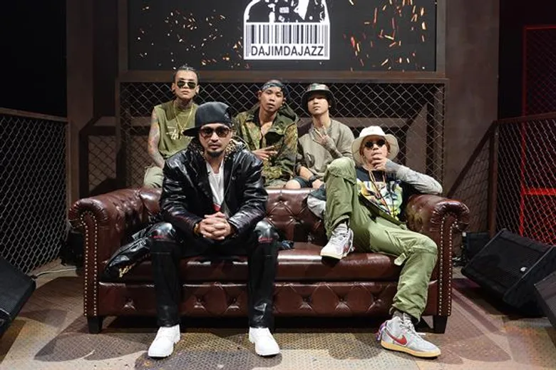 ทีวีไกด์: รายการ “Show Me The Money Thailand” “9 โปรดิวเซอร์” ไม่ไว้หน้า!!! จับประเด็นดราม่า ส่งลูกทีมกระซวกยับ พ่นแร็ปดิส ปะทะกลางเวที “Show Me The Money Thailand”