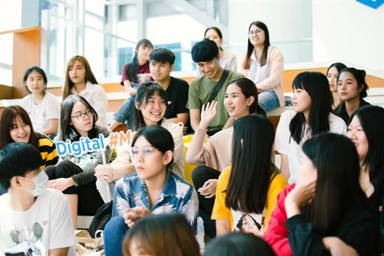 เคทีซีจัดกิจกรรม “Digital #Me” ครั้งที่ 1 ตอนรู้เท่าทันเทคโนโลยีระดับอาเซียน จุดประกายความคิดนักศึกษาในโครงการ KTC LEARN & EARN