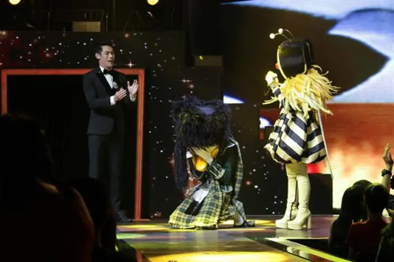 หน้ากากเป็ดน้อย ชนะใจคนไทยทั้งประเทศ คว้าแชมป์ The Mask Singer 4 ภายใต้หน้ากาก มีน้ำตาแห่งความดีใจ