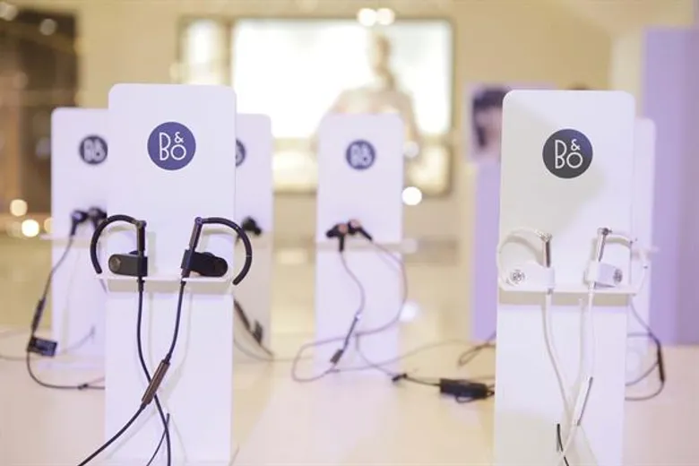 อาร์ทีบีฯ ต่อยอดความสำเร็จแบรนด์ B&O รุกจับมือ สตูดิโอเซเว่น เปิดตัวนวัตกรรมหูฟังและลำโพงพร้อมกัน 2 รุ่นใหม่ ลุยตลาด Premium Music มั่นใจสิ้นปียอดขายเพิ่มขึ้น 30%