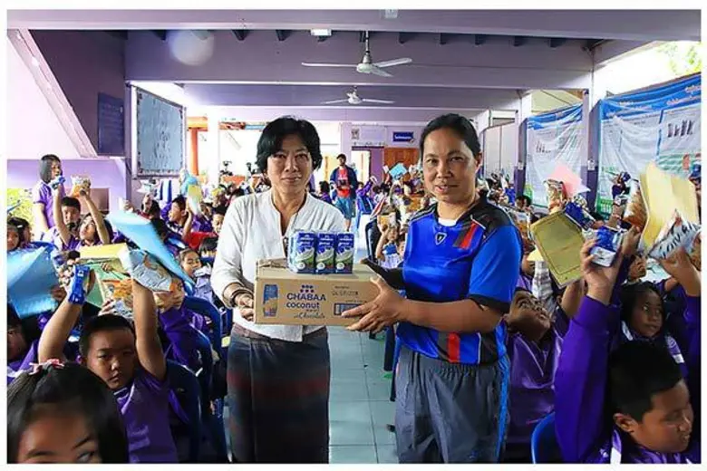 ภาพข่าว: น้ำผลไม้ชบา ส่งต่อสุขภาพดีในรายการสมุดโคจร