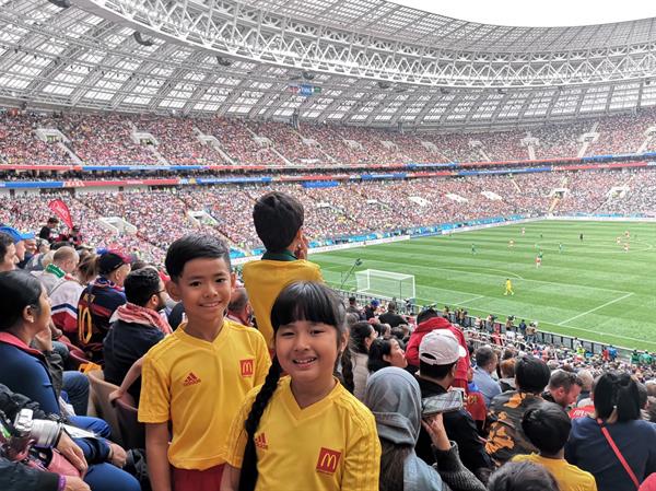 2 เด็กไทยเล่าประสบการณ์ครั้งยิ่งใหญ่ กับภารกิจ 'แมคโดนัลด์ เพลย์เยอร์ เอสคอร์ท’ ในมหกรรมฟุตบอลโลก รัสเซีย