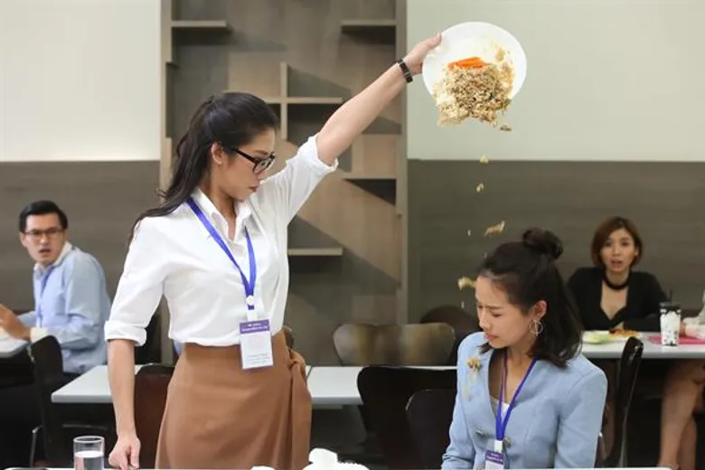 เรื่องย่อ: ไร้เสน่หา