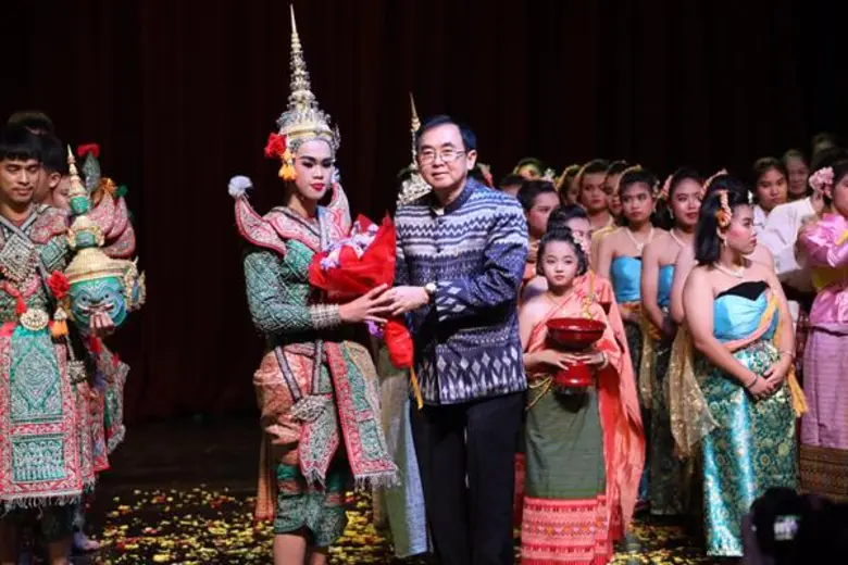 วธ.ชู “เชียงใหม่” ต้นแบบพัฒนาศักยภาพเด็กพิการในด้านนาฏศิลป์-ดนตรีไทย เตรียมขยายผลโครงการทั่วทุกภูมิภาค สร้างโอกาสให้เด็กพิการทั่วประเทศ คัดเลือกนักเรียนพิการมาแสดง ฉลองไทยเสนอขึ้นทะเบียนโขนมรดกโลก-วันเด็กแห่งชาติ