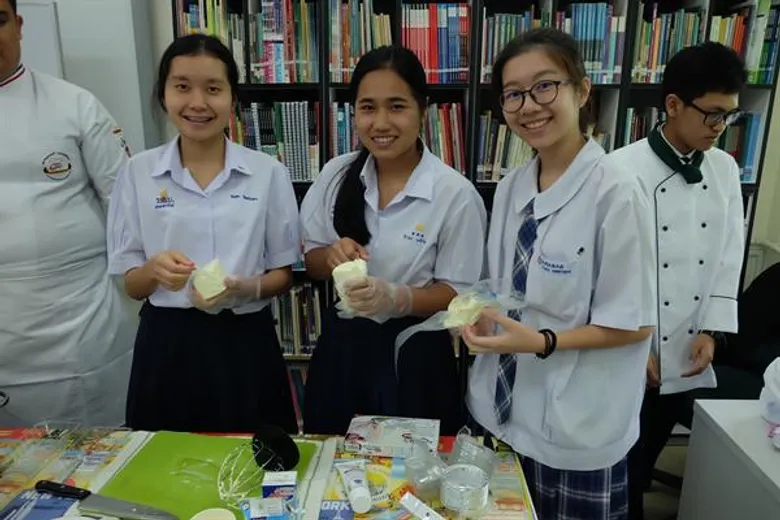 ศิลปศาสตร์ สจล. แนะนำหลักสูตรนวัตกรรมการท่องเที่ยวและการบริการ พร้อมเปิดรับนศ. 2-14 กค.นี้