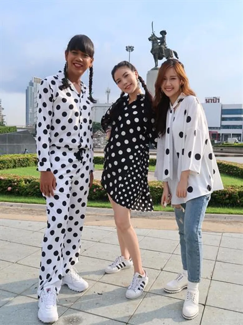 ทีวีไกด์: รายการ "#TEAMGIRL" “เจนนี่-มุก-เจน” พาไปสักการะอนุสาวรีย์พระเจ้าตากฯ พร้อมจัด “5 ร้านต้องกิน ถิ่นวงเวียนใหญ่”