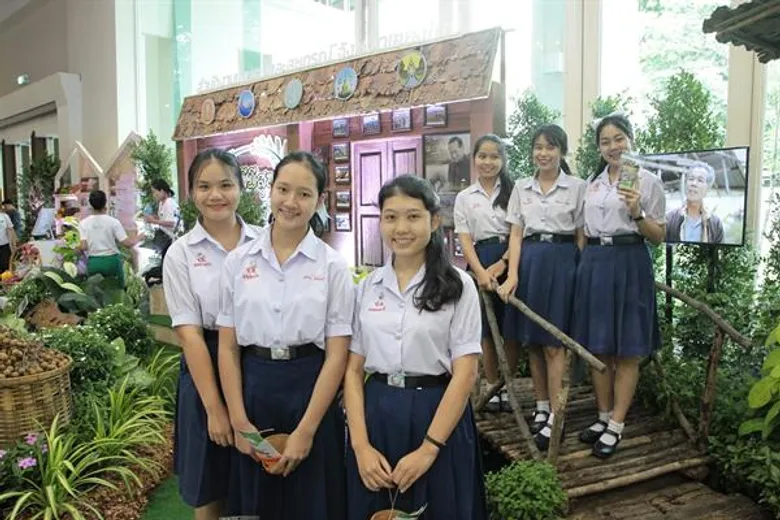 สำนักงานเกษตรและสหกรณ์จังหวัดเชียงใหม่ จัดงาน “ชุมชนอยู่ดีมีสุข วิถีไทย วิถีพอเพียง” และ งาน “เกษตรอินทรีย์ วิถีพอเพียง”