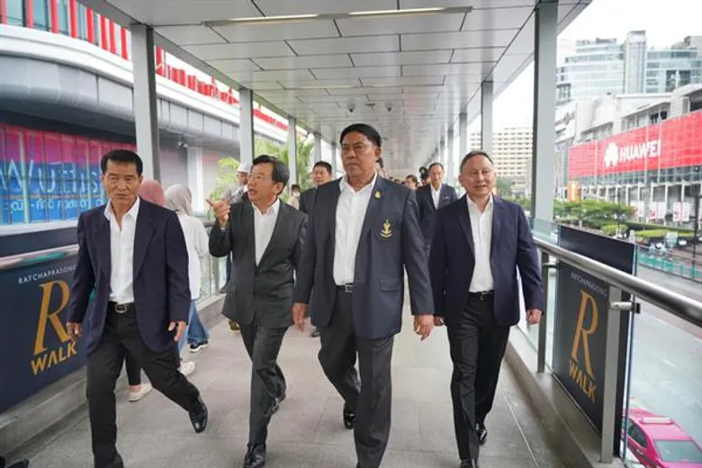 “ราชประสงค์” เชื่อมต่ออาณาจักรสมบูรณ์แบบ “ราชประสงค์ วอล์ก – R-Walk” โครงข่ายเส้นทางเดินเชื่อม 4 ทิศทาง เผยกลยุทธ์ Smart District ตอกย้ำความเป็นย่านแห่งไลฟ์สไตล์และธุรกิจต้นแบบแห่งแรกของประเทศไทย