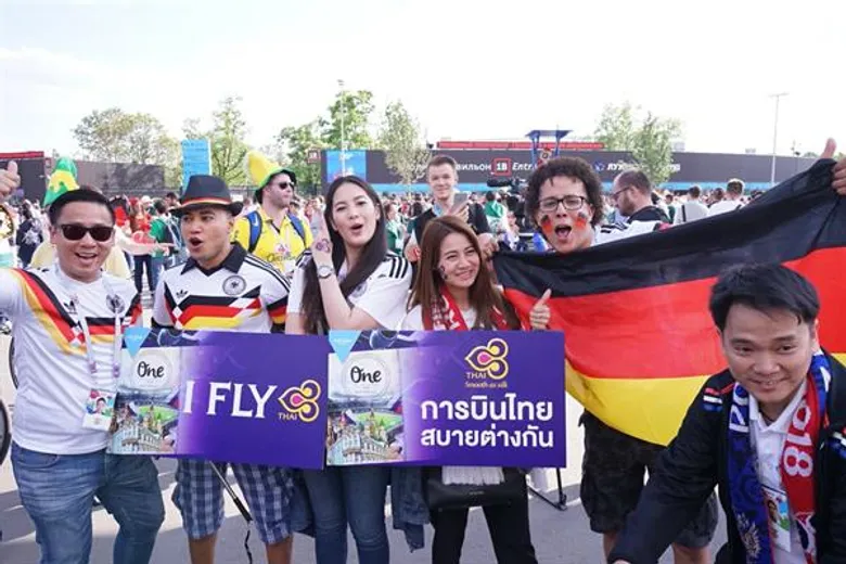 'ดีเจ.ต้อง ศุภัชญา’ พร้อมผู้โชคดีตะลุยรัสเซีย เชียร์บอลโลกไปกับกิจกรรม 'ONE IN THE WORLD 2018 GOAL TO RUSSIA’