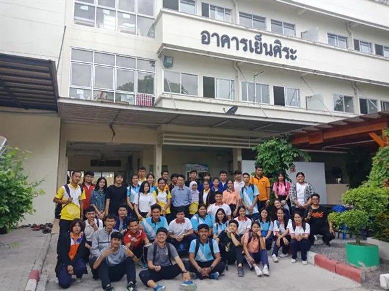 จิตอาสา มรภ.สงขลา ทำความดีด้วยหัวใจ แบ่งปันรอยยิ้มผู้ป่วย-คนชรา เรียนรู้การเป็นผู้ให้