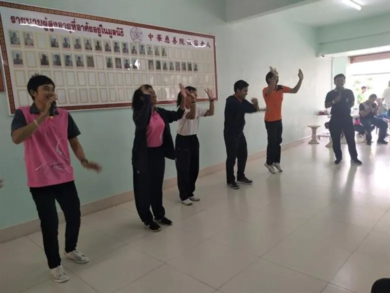 จิตอาสา มรภ.สงขลา ทำความดีด้วยหัวใจ แบ่งปันรอยยิ้มผู้ป่วย-คนชรา เรียนรู้การเป็นผู้ให้