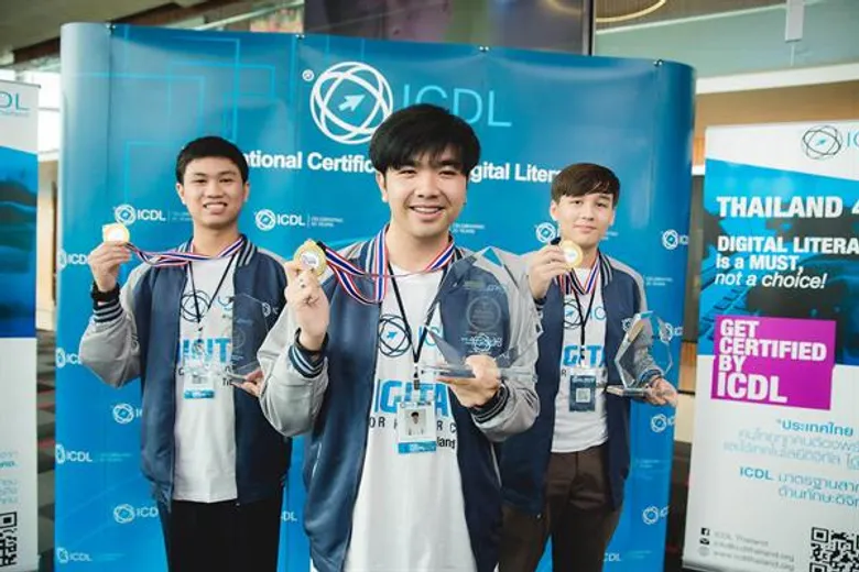 ทางออกแก้ปัญหากำลังคนยุคใหม่ 4.0 รัฐ-เอกชนต้องร่วมใจ เร่งอัพสกิลคนดิจิทัล