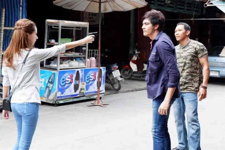 เรียกได้ว่าเป็นละครเย็นที่กำลังมาแรงแซงทา...