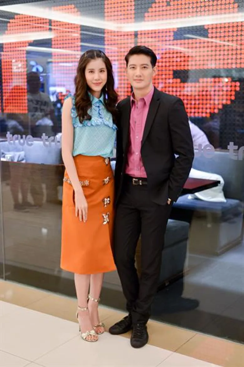 ทรูโฟร์ยู ช่อง 24 - TrueVisions Original Pictures เปิดตัวซีรีส์ “My Girl 18 มงกุฎสุดที่รัก” ดึง “เอสเธอร์ สุปรีย์ลีลา –เป้ อารักษ์” จิ้นทะลุจอ พร้อมกัน 6 ประเทศ เริ่ม 16 กรกฎาคมนี้