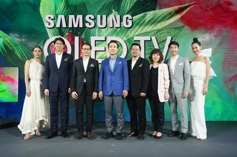 เหล่าเซเลบริตี้ชั้นนำตบเท้าร่วมงานเปิดตัวไลฟ์สไตล์ทีวีครั้งยิ่งใหญ่แห่งปี “ซัมซุง คิวแอลอีดี ทีวี” มอบความสมบูรณ์แบบที่ไม่อาจะละสายตา ภายใต้ธีม “See Nothing Else”