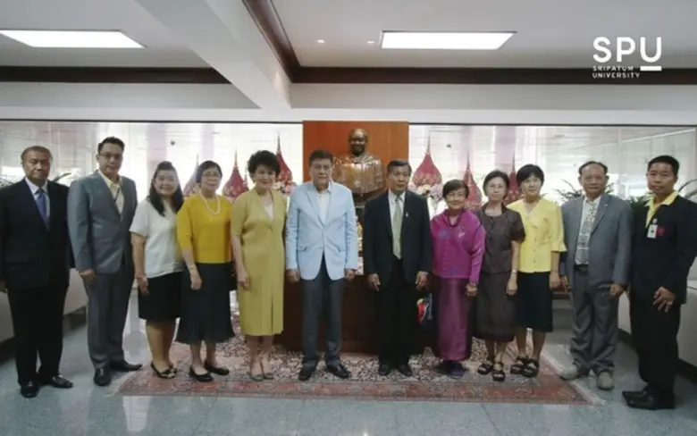 ผู้ช่วยศาสตราจารย์ พลเอก ดร. เสรี พุกกะมา...
