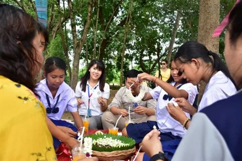 มข.และ เทศบาลตำบลศิลา จัดงาน “ศิลาโฮมสเตย์” เปิดเส้นทางท่องเที่ยววิถีถิ่นไทยวิถีถิ่นศิลา แห่งใหม่ของจังหวัดขอนแก่น เติมเต็มการฝึกอาชีพสร้างรายได้หมุนเวียนในชุมชน ภายใต้แนวคิด “เข้าเมือง เติมพลังให้ชีวิต”