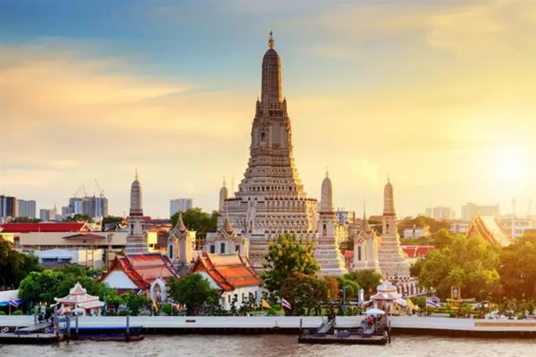 ภาคการท่องเที่ยวไทยครึ่งปีแรกเติบโตต่อเนื่อง แม็กเน็ตท่องเที่ยวใหม่ๆ แข็งแกร่ง  เปิดไอคอนสยามปลายปี หนุนท่องเที่ยวโตทะลุเป้า