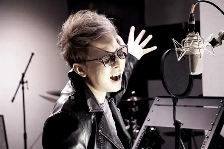 “คิง-พิเชษฐ์” ระเบิดความเศร้า  อินดราม่าชีวิตรัก ผ่าน เอ็มวีเพลง “ภาพติดตา”