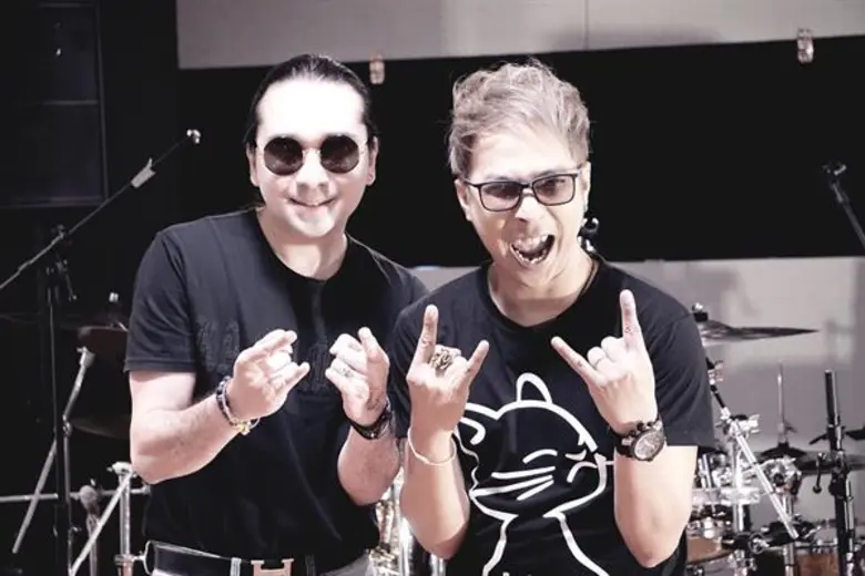 “คิง-พิเชษฐ์” ระเบิดความเศร้า  อินดราม่าชีวิตรัก ผ่าน เอ็มวีเพลง “ภาพติดตา”