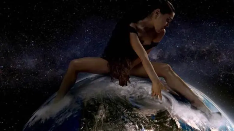 “Ariana Grande” ศิลปินฝีมือขั้นเทพ!!  เผยอีกหนึ่งบทเพลง "God is a Woman" จากอัลบั้ม "Sweetener"