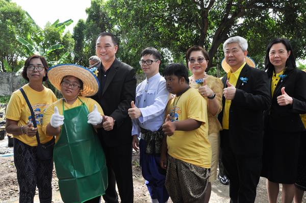 "กรมสุขภาพจิตจับมือเอไอเอส สร้าง“สตาร์ทอัพ”ผู้บกพร่องทางสติปัญญายุค 4.0 ปลูกผักอินทรีย์ขายทางแอพฯ"