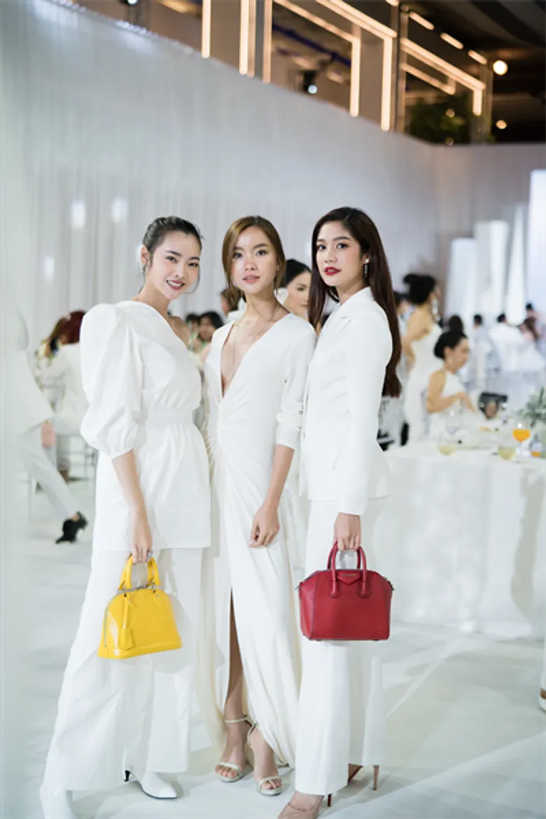 ครั้งแรกในไทยกับดินเนอร์สุดหรูบนลานน้ำแข็ง K-BRIGHT เปิดตัวพรีเมี่ยมสกินแคร์ใหม่ สู่การบำรุงอีกขั้นเพื่อผิวขาวกระจ่างใสจากเกาหลี