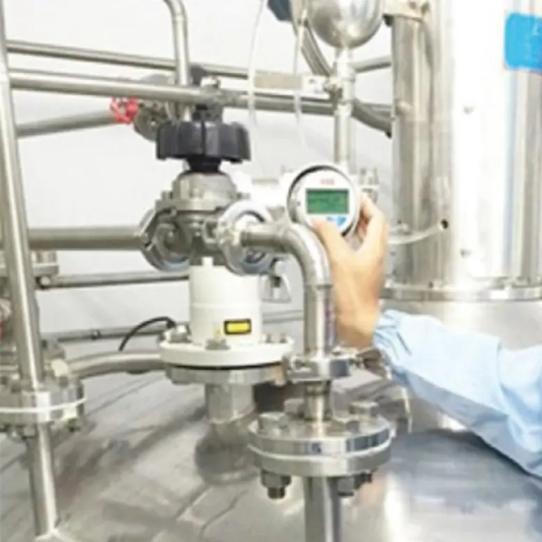 LLT100: Laser Level Transmitter for Food & Beverage Industry