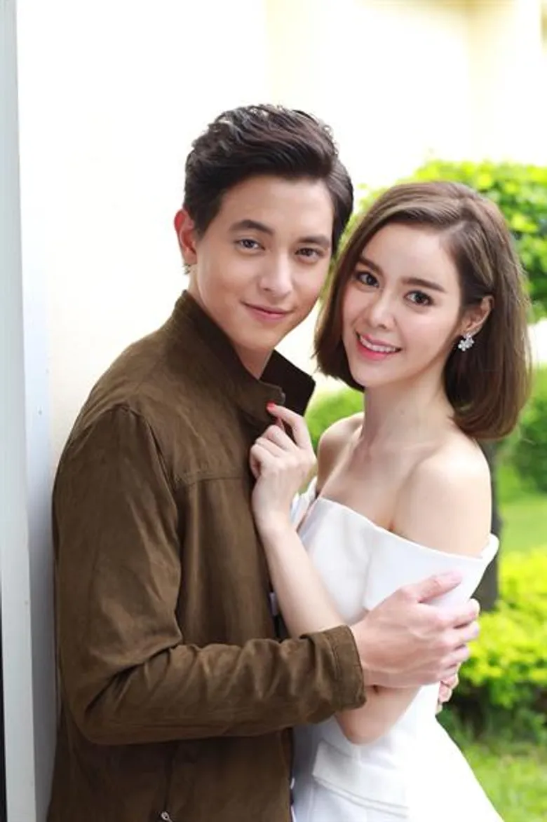“ป้าแจ๋ว-ยุทธนา” ถือฤกษ์ดี ลั่นฆ้องบวงสรวง “พยากรณ์ซ่อนรัก ” จับคู่ขวัญคู่ใหม่ “เจมส์-จิรายุ” ประกบ “ไอซ์- ปรีชญา” ลงตัวเป๊ะ