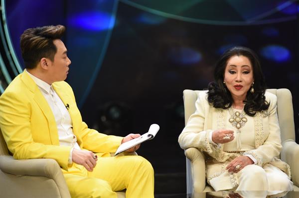 รายการ "มูไนท์ (MooNight)" วันอังคารที่ 24 กรกฎาคม ...