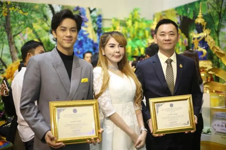 ดร.ทวีศักดิ์ สุดปลื้มรับเกียรติบัตร “ทูตพระพุทธศาสนาประจำวันอาสาฬหบูชา-เข้าพรรษา 2561”