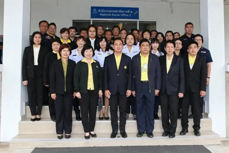 นายกฤษฎา จีนะวิจารณะ อธิบดีกรมสรรพสามิต พ...