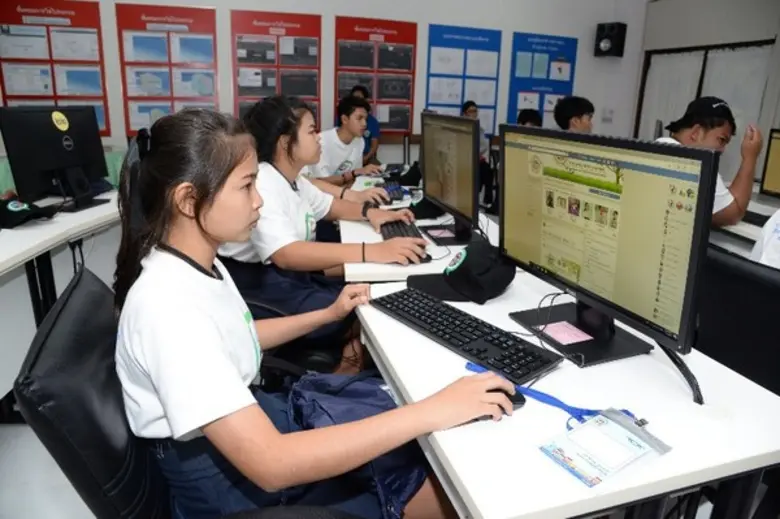 ทีโอที โดยโครงการ TOT Young Club ร่วมกับ จ.อ่างทอง ชูหมู่บ้านจักสาน “บางเจ้าฉ่า” ภูมิปัญญางานฝีมือที่สร้างรายได้ ผลักดันขยายตลาดชุมชนให้ยั่งยืนสู่ e-commerce ตอบโจทย์ประเทศไทย 4.0
