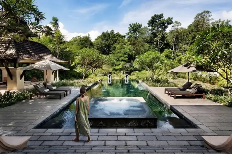 โฟร์ซีซั่นส์รีสอร์ทขอเชิญชวนทุกท่านร่วมสั...