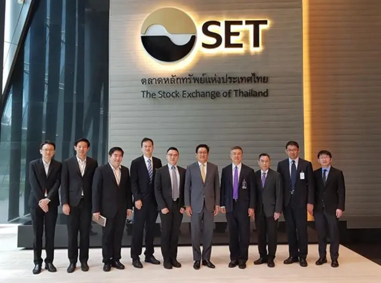 ภากร ปีตธวัชชัย กรรมการและผู้จัดการ ตลาดห...