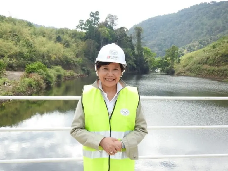 นางปรียนาถ สุนทรวาทะ ประธานเจ้าหน้าที่บริ...
