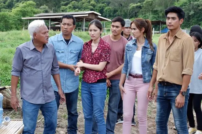 คนงานคลั่งยาบ้า จับตัว อ้อม-อังคณา เป็นตัวประกัน ธันน์ ธนากร สวมบทพระเอกช่วยชีวิต!!!