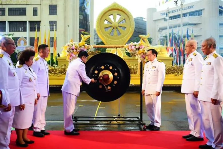 รัฐบาลจัดงานเฉลิมพระเกียรติในหลวง รัชกาลที่ 10 - วันอาสาฬหบูชาและเข้าพรรษา 11 ริ้วขบวน “พระบรมธาตุ พุทธศิลป์ แผ่นดินพระทรงธรรม” อัญเชิญพระบรมสารีริกธาตุ 5 ยุคให้พุทธศาสนิกชนกราบสักการะ 23 - 28 ก.ค. นี้ ณ สนามหลวง