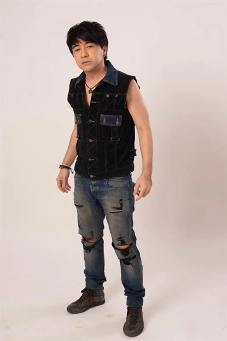 แจ็ค-อธิบดี เพิ่มรอยสักหวังเล่นบท “คนค้ายา” สมจริง!!! ควบทำเพลงประกอบละคร "เชิงชายชาญ" ฟีดแบ็กดี