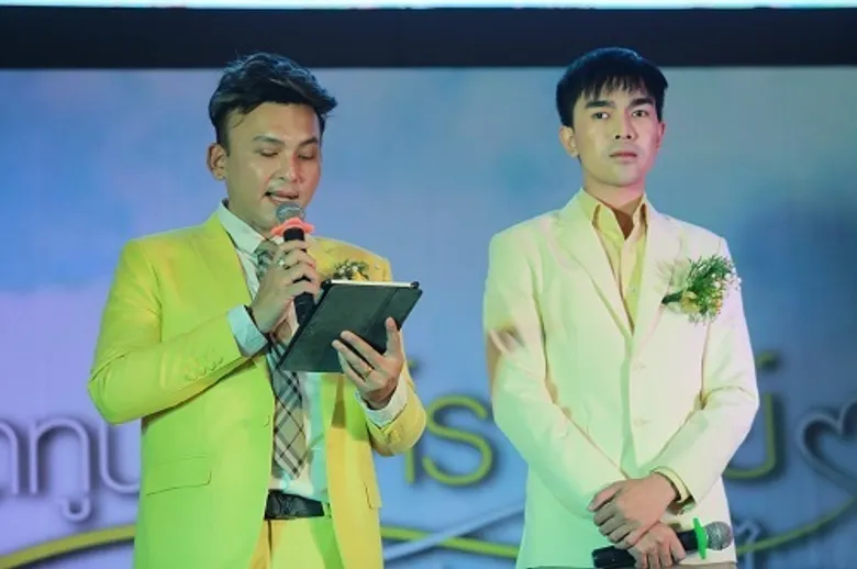 “ชัช-เก็ต” จัดงาน “เทิดทูนองค์ราชันย์ฯ” “คิมม่อน-ค็อปเตอร์ฯ” นำทีมคนดังร่วมงานคับคั่ง