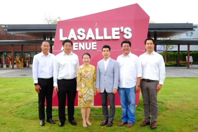 นายโสมพัฒน์ ไตรโสรัส ประธานเจ้าหน้าที่บริ...