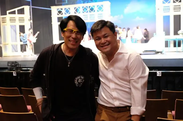 “เบิร์ด-ธงไชย” ย่องเซอร์ไพรส์!! แอบดูซ้อมละครเวที “แฟนจ๋า เดอะมิวสิคัล”
