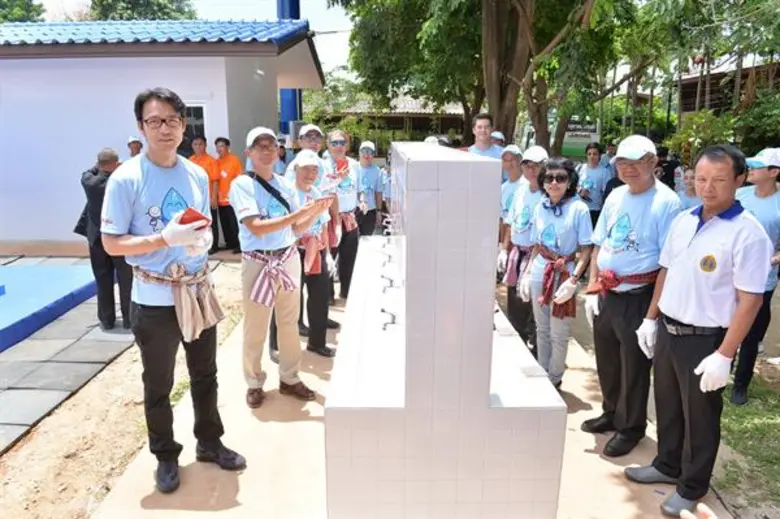 อีซูซุเดินหน้าสานต่อโครงการ “อีซูซุให้น้ำ...เพื่อชีวิต” แก่โรงเรียนบ้านหนองตะไก้ จังหวัดนครราชสีมา เป็นแห่งที่ 30